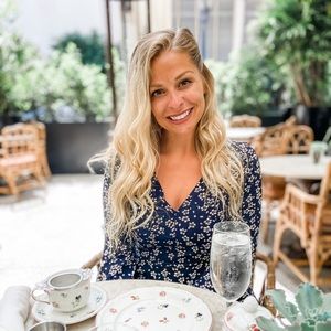 Meet your Posher, Amy joy